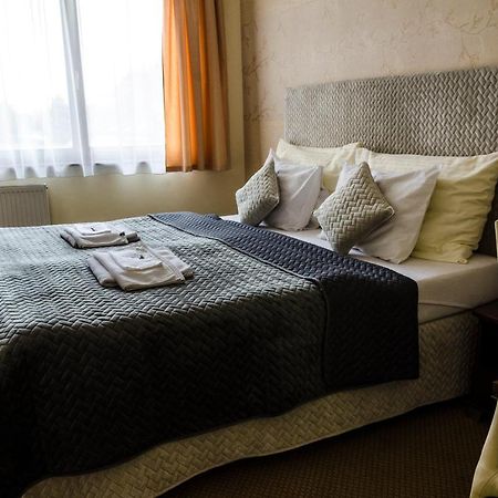 Hotel Rokoko Kosice Luaran gambar