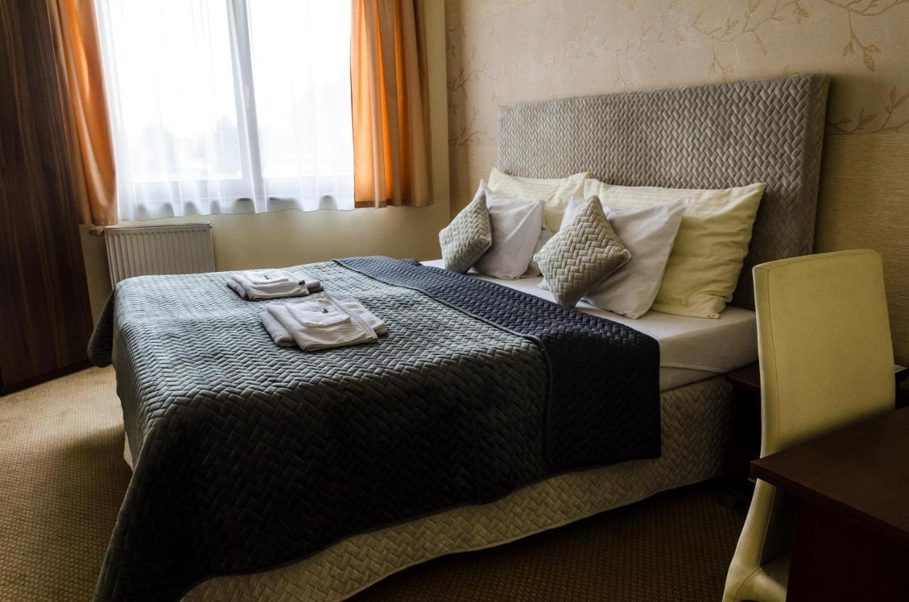Hotel Rokoko Kosice Luaran gambar