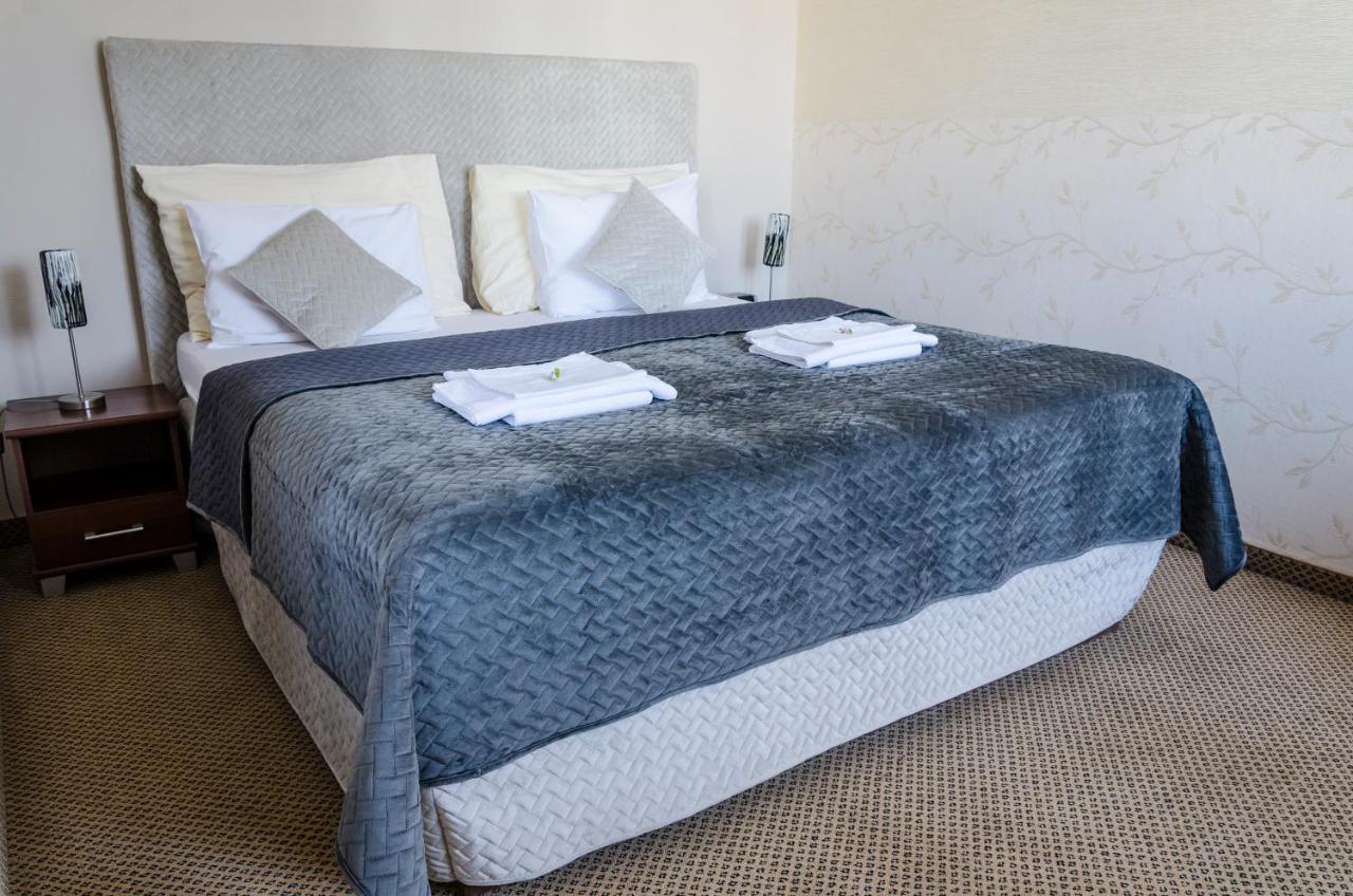 Hotel Rokoko Kosice Luaran gambar