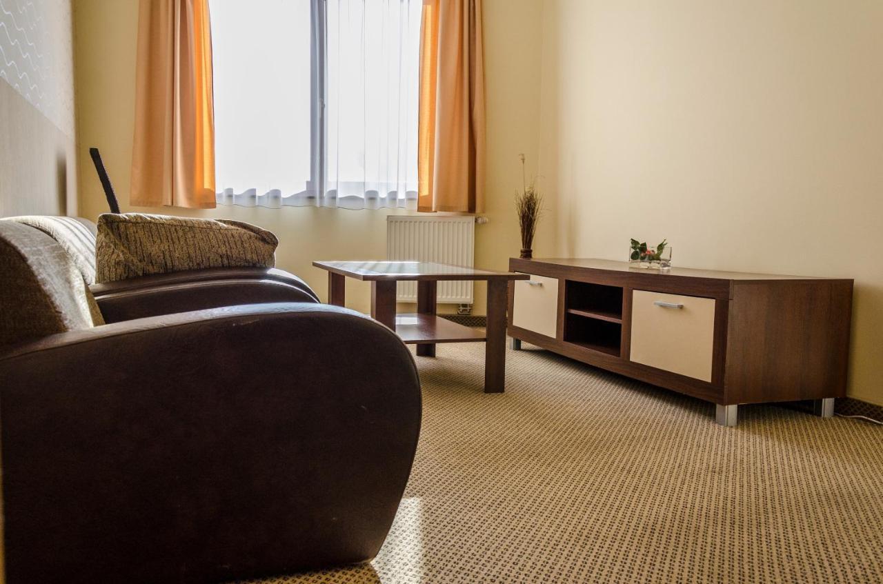 Hotel Rokoko Kosice Luaran gambar
